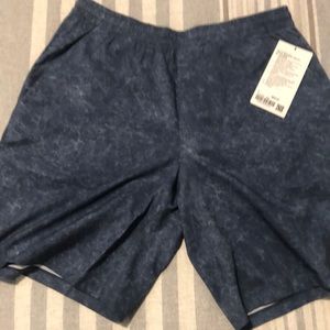 Mens Lululemon pace breaker 9inch lined shorts